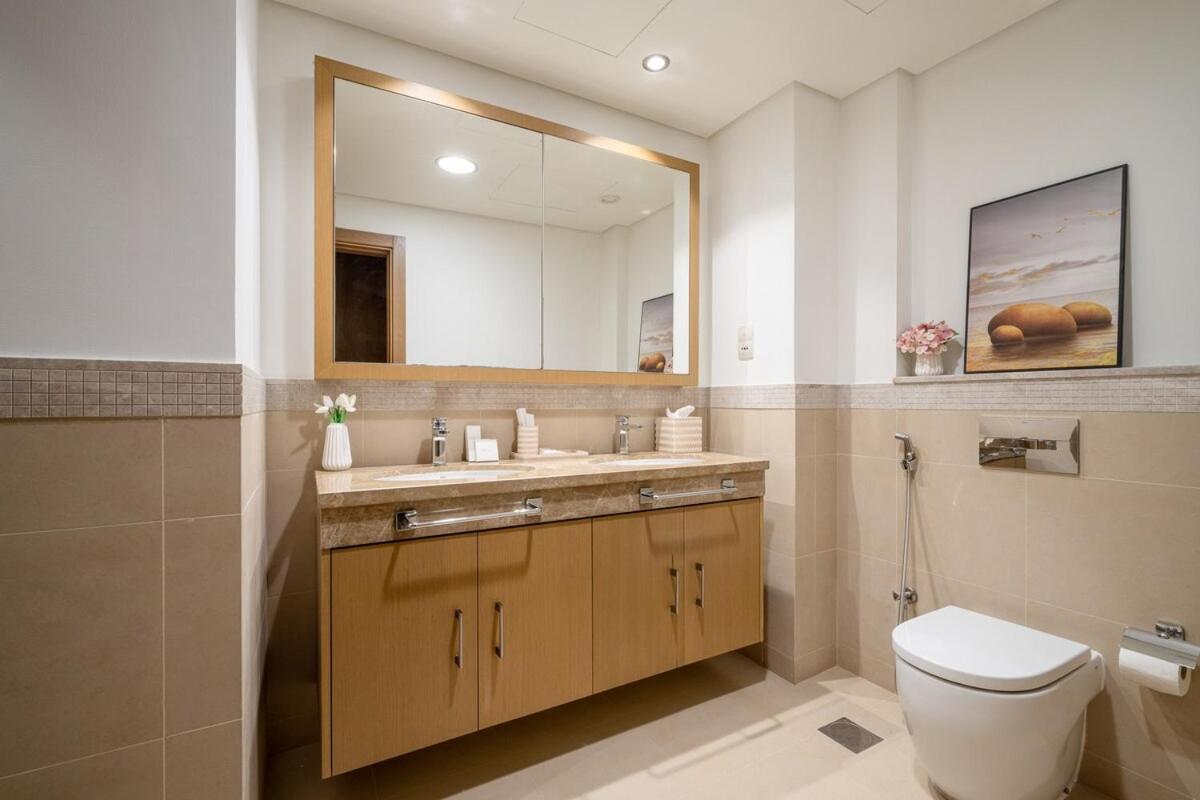 Apartment Royal Vista At Burj Vista - Downtown Burj Khalifa View - Brand New Luxury 2br Dubai